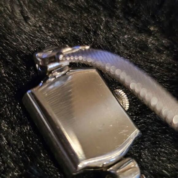 Vintage 1940s ladies Omega Art Deco watch. Running!